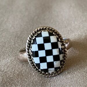 Sterling Silver Checkered Oval Black Onyx & White Quartz Ring